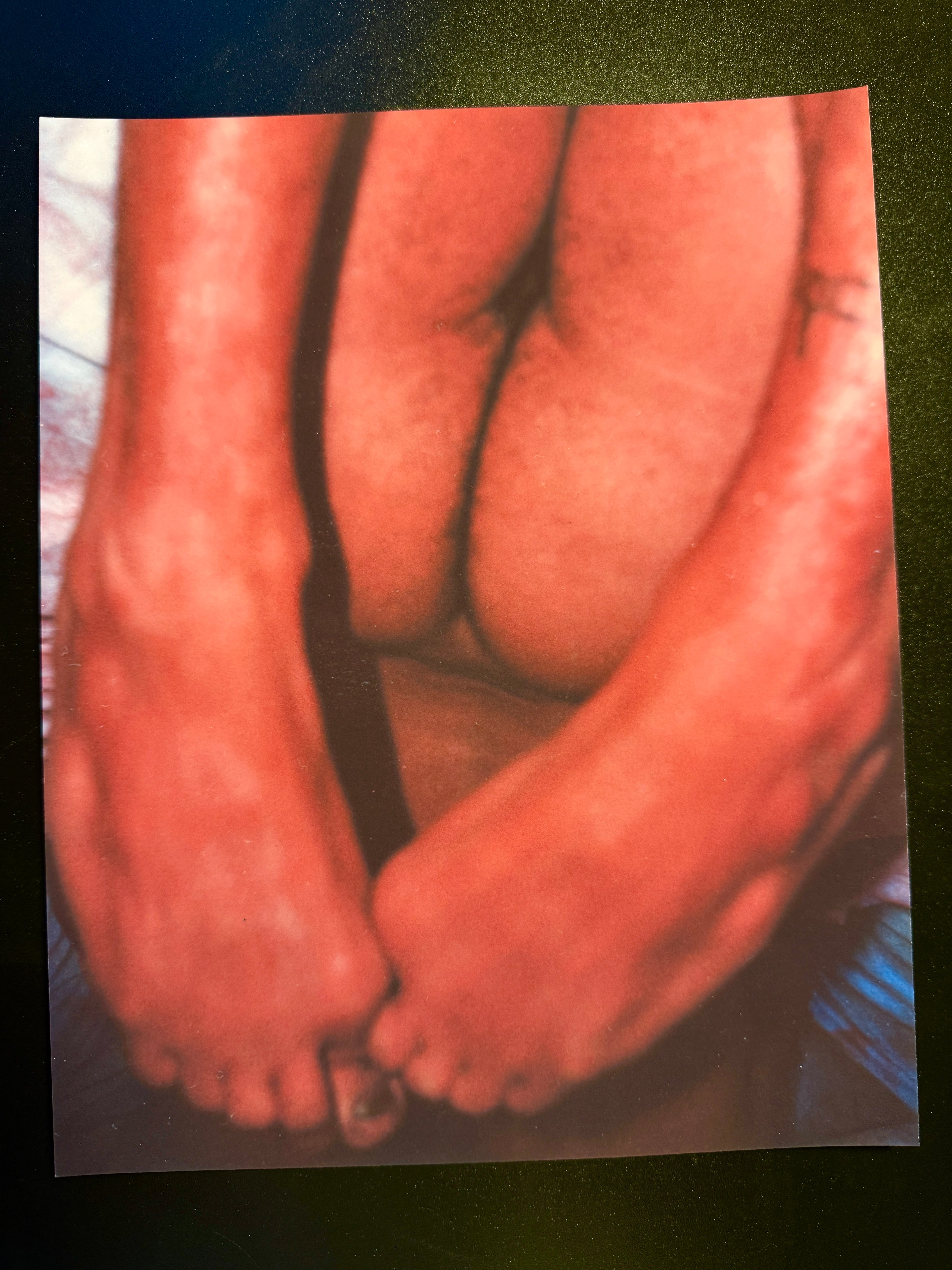 Envelope no. 20 (Toe hug)